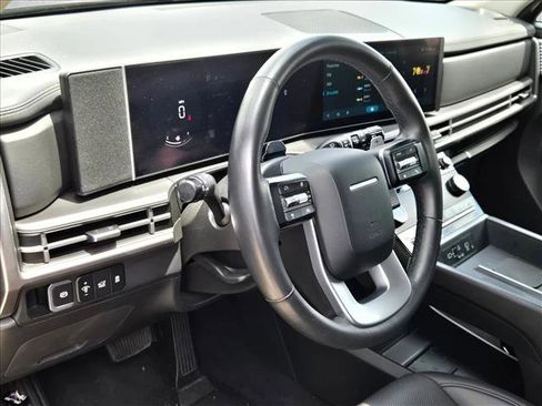 Used 2025 Hyundai Santa Fe SEL FWD image 10