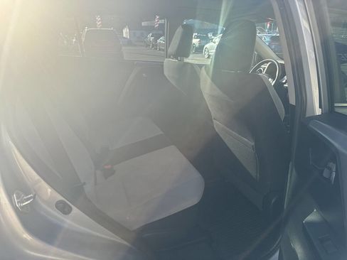 Used 2018 Toyota RAV4 XLE image 6