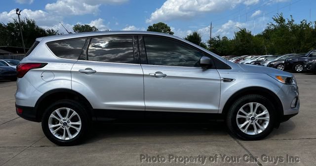 Used 2019 Ford Escape SE FWD image 5