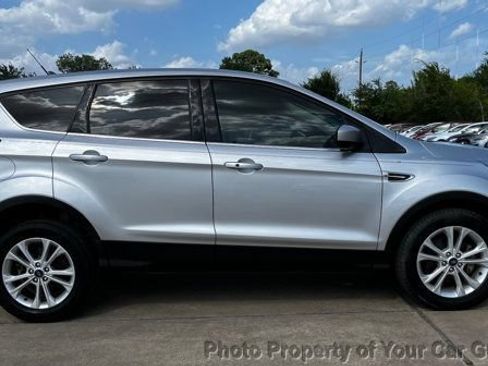 Used 2019 Ford Escape SE FWD image 5