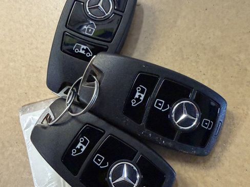 Used 2022 Mercedes-Benz Sprinter 2500 image 65