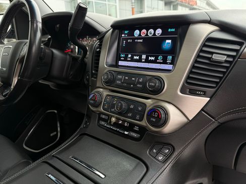 Used 2018 GMC Yukon Denali image 25