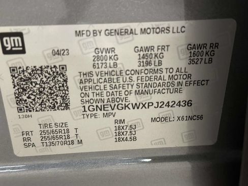 Used 2023 Chevrolet Traverse LT AWD/4WD image 38