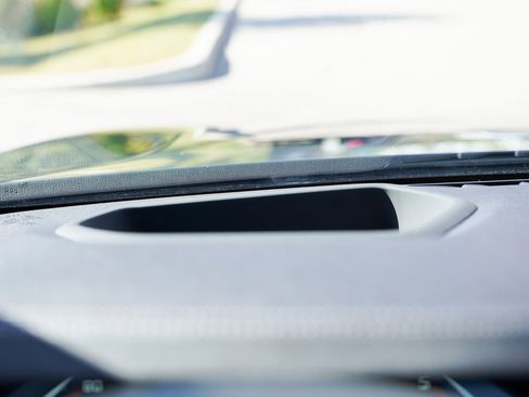 Used 2021 BMW M550i xDrive image 20