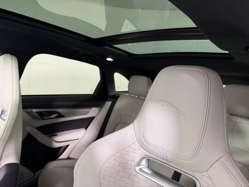 Certified 2026 Jaguar F-PACE R-Dynamic S AWD/4WD image 15