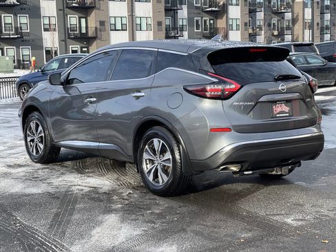 Used 2019 Nissan Murano S image 4