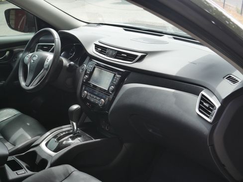 Used 2015 Nissan Rogue SL w/ SL Premium Package FWD image 22