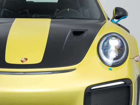 Used 2018 Porsche 911 GT2 RS image 10