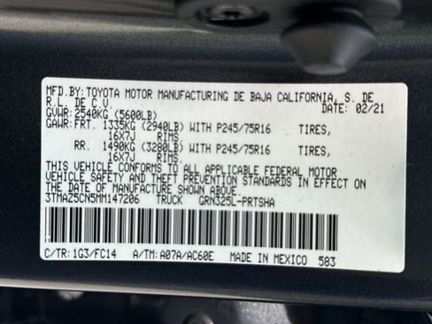 Used 2021 Toyota Tacoma SR5 RWD image 37