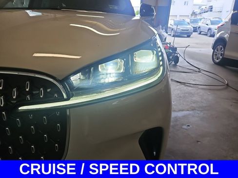 Used 2025 Lincoln Aviator Reserve w/ Illumination Package AWD/4WD image 21