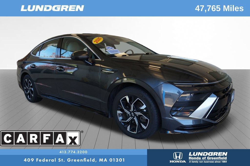 Used 2025 Hyundai Sonata SEL FWD image 1