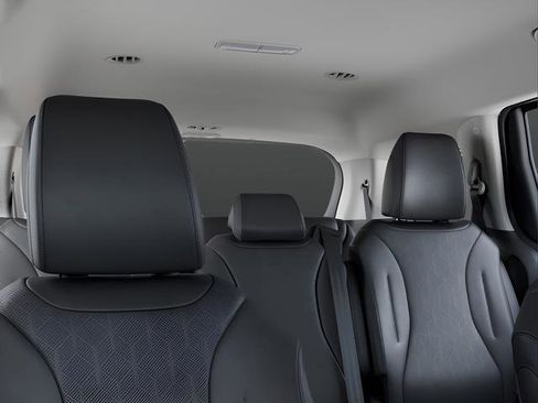 New 2026 Kia Carnival EX image 27