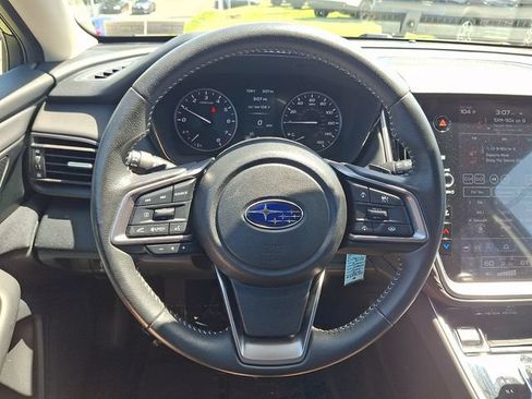Certified 2025 Subaru Outback Premium w/ Tech Package 1 AWD/4WD image 17