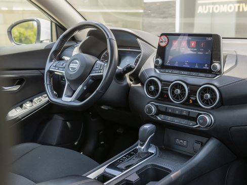 Used 2023 Nissan Sentra SV FWD image 31