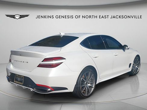 Used 2025 Genesis G70 2.5T RWD image 3