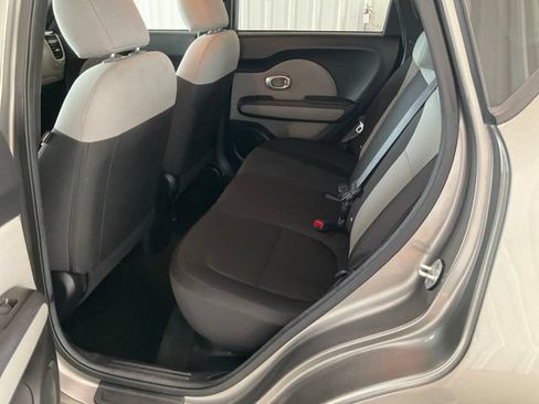 Used 2015 Kia Soul FWD image 14