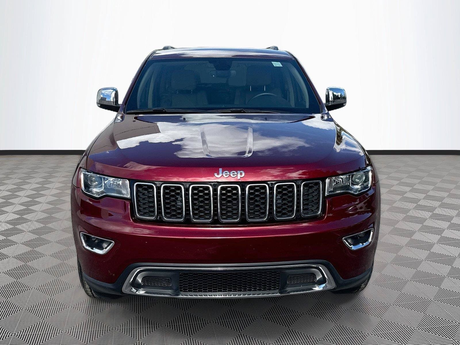 Used 2018 Jeep Grand Cherokee Limited RWD image 2