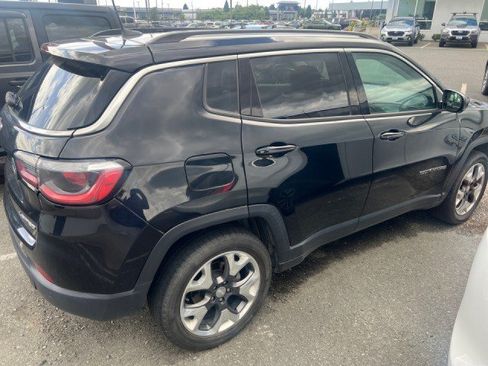 Used 2018 Jeep Compass Limited w/ Navigation Group AWD/4WD image 4