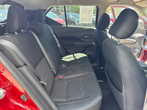 Used 2021 Nissan Kicks SV FWD image 37