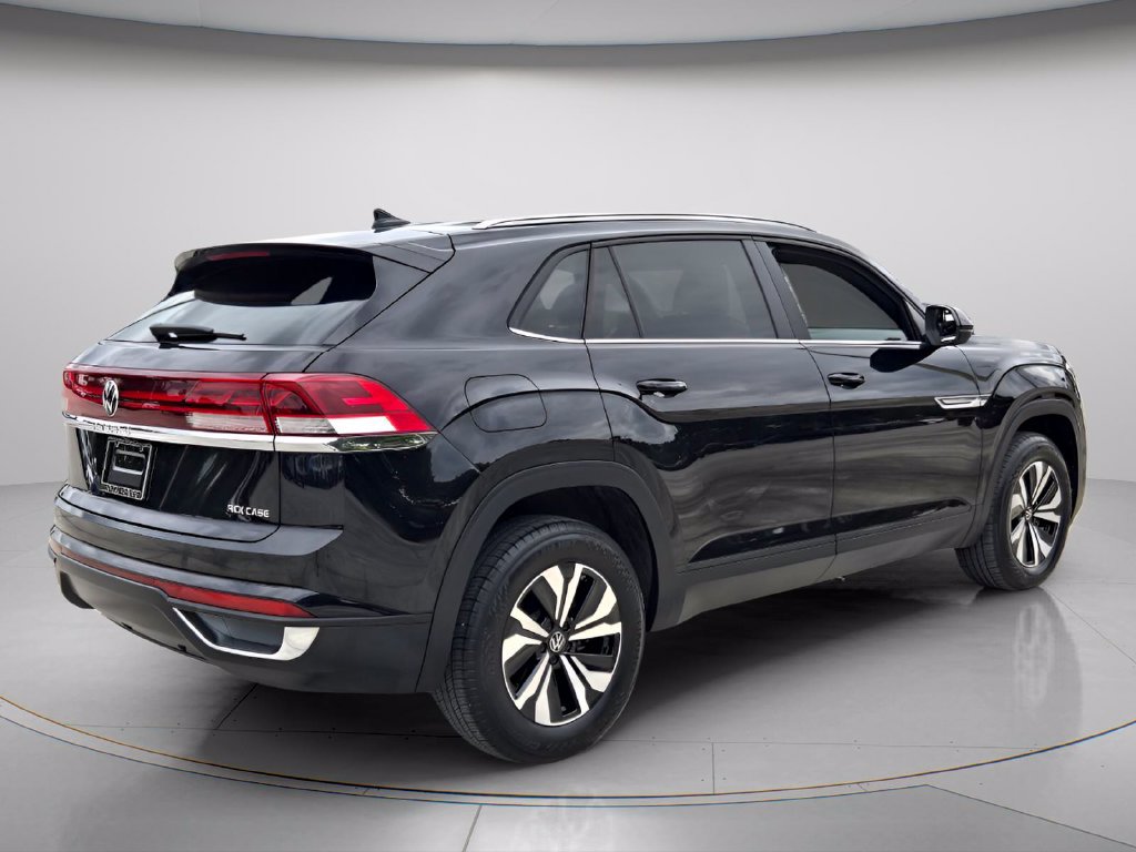 Certified 2024 Volkswagen Atlas Cross Sport SE FWD image 6