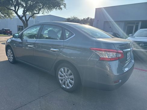 Used 2015 Nissan Sentra SV w/ Navigation Package FWD image 4