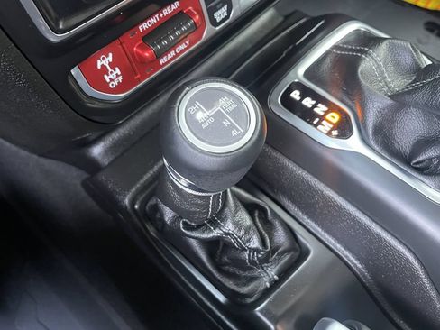 New 2026 Jeep Wrangler Unlimited Rubicon AWD/4WD image 43