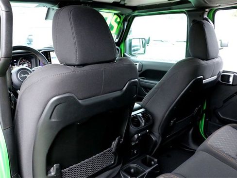 Used 2025 Jeep Gladiator Mojave image 21