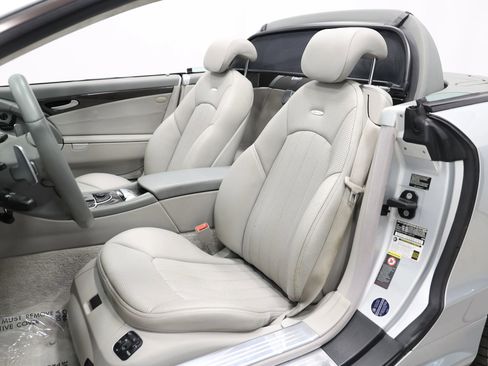 Used 2008 Mercedes-Benz SL 55 AMG w/ P1 Pkg image 3