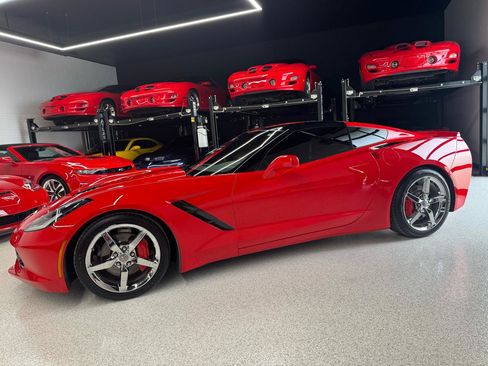 Used 2014 Chevrolet Corvette Stingray Coupe RWD image 6