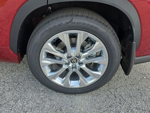 New 2026 Toyota Highlander Limited AWD/4WD image 33