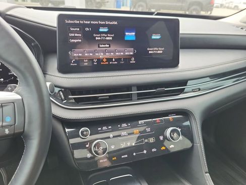 Used 2023 INFINITI QX60 Sensory w/ Vision Package image 16