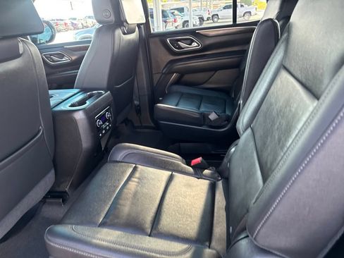 Used 2021 Chevrolet Tahoe Z71 w/ Rear Media and Nav Package AWD/4WD image 17