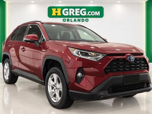 Used 2021 Toyota RAV4 XLE w/ Convenience Package AWD/4WD image 4
