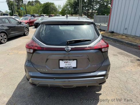 Used 2024 Nissan Kicks S FWD image 6