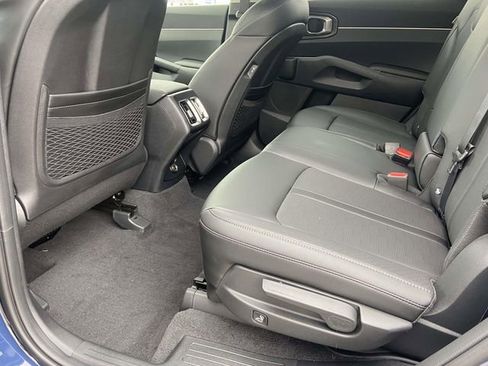 New 2026 Kia Sorento S FWD image 8