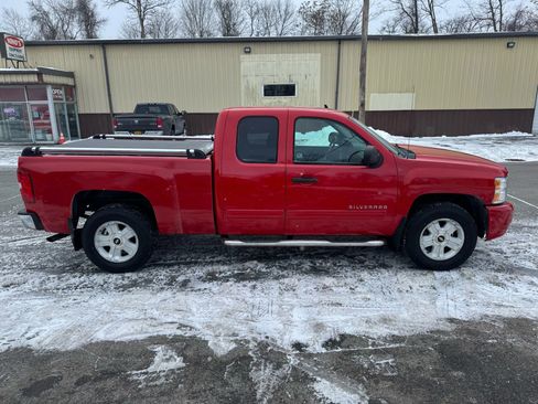 Used 2010 Chevrolet Silverado 1500 LT w/ Power Pack Plus image 4