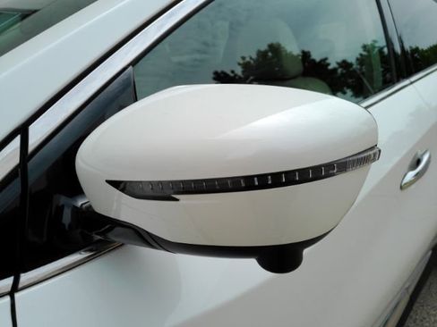 Used 2018 Nissan Murano SL w/ Moonroof Package AWD/4WD image 15