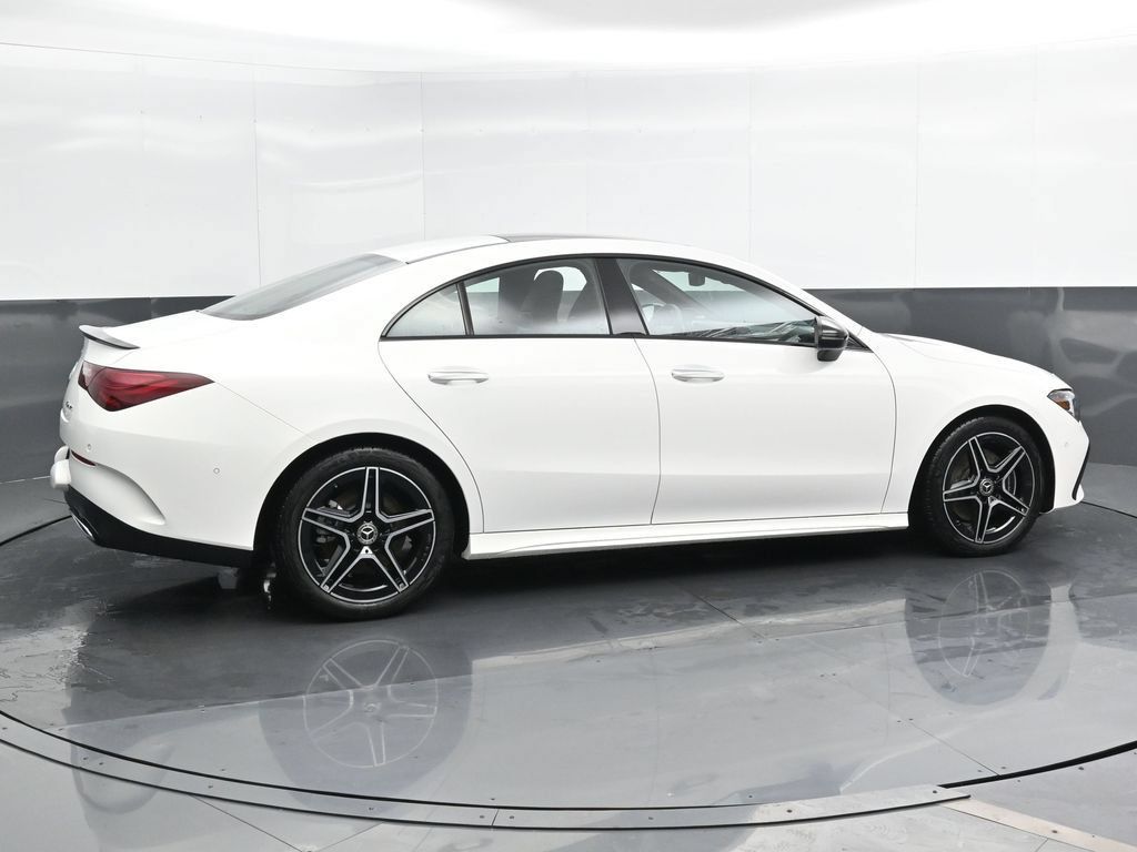 Used 2025 Mercedes-Benz CLA 250 4MATIC image 2