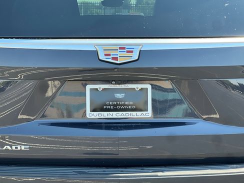 Used 2023 Cadillac Escalade Premium Luxury w/ Performance Package image 53