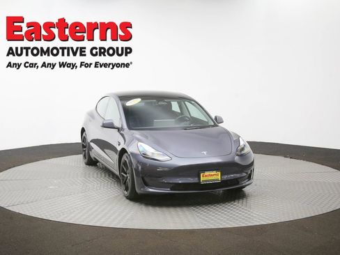 Used 2023 Tesla Model 3 Standard Range image 47