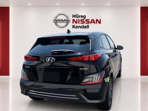 Used 2023 Hyundai Kona Limited FWD image 4