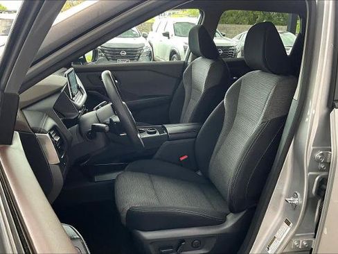 Certified 2022 Nissan Rogue SV AWD/4WD image 8