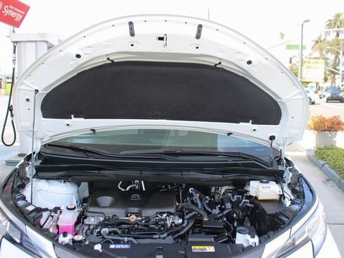 Used 2024 Toyota Sienna Limited FWD image 43