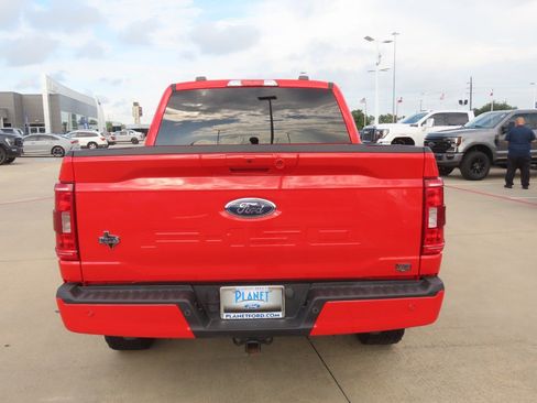 Used 2022 Ford F150 XLT w/ Equipment Group 302A High AWD/4WD image 12
