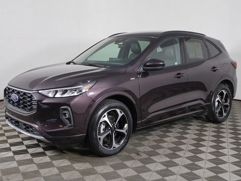 Used 2023 Ford Escape ST-Line Select w/ Tech Pack #2 AWD/4WD image 7