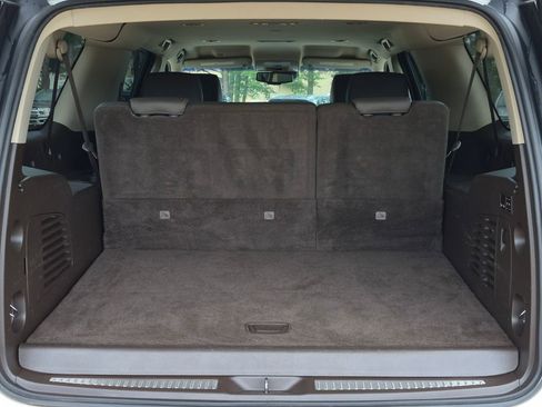 Used 2017 GMC Yukon XL Denali RWD image 8