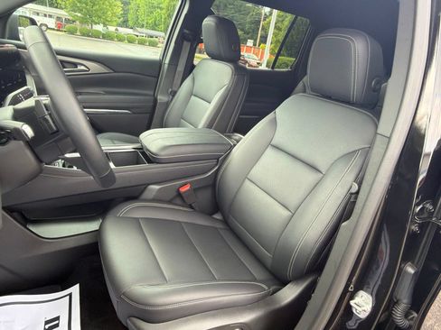 Used 2026 Chevrolet Traverse LT AWD/4WD image 24
