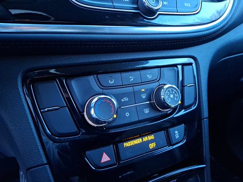 Used 2018 Buick Encore Preferred image 23