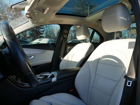 Used 2016 Mercedes-Benz C 300 4MATIC Sedan image 36