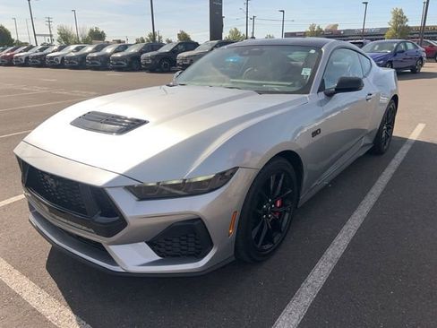Used 2025 Ford Mustang GT Premium RWD image 1